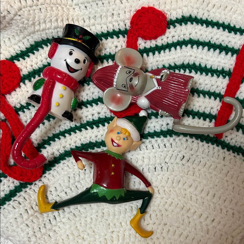 1981 Sun Hill Industries Christmas Hooks Elf, Snowman & Mouse Set (Hong Kong)